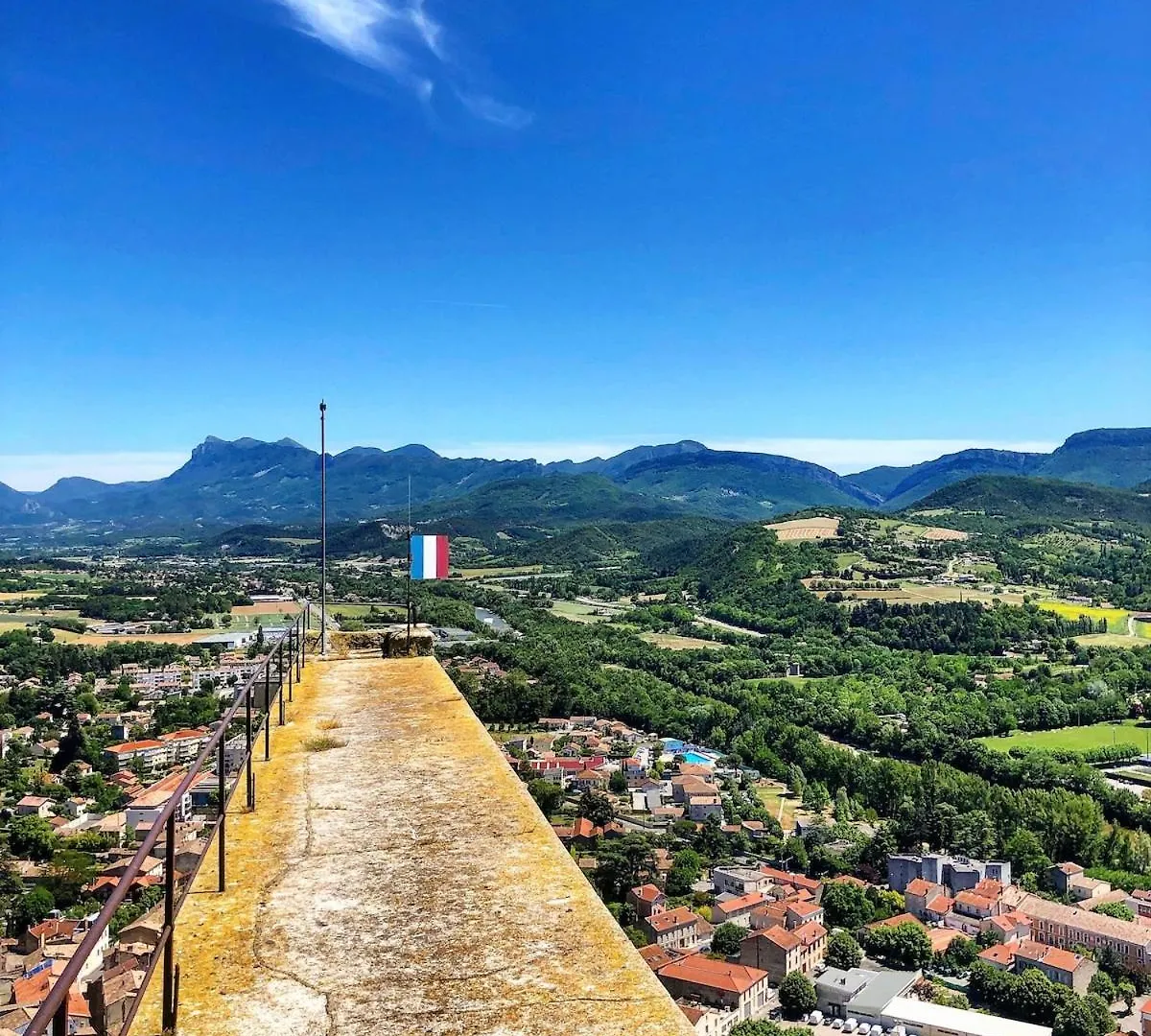Belle Demeure Au Coeur Des Menafauries Apartment Charmes-sur-Rhone